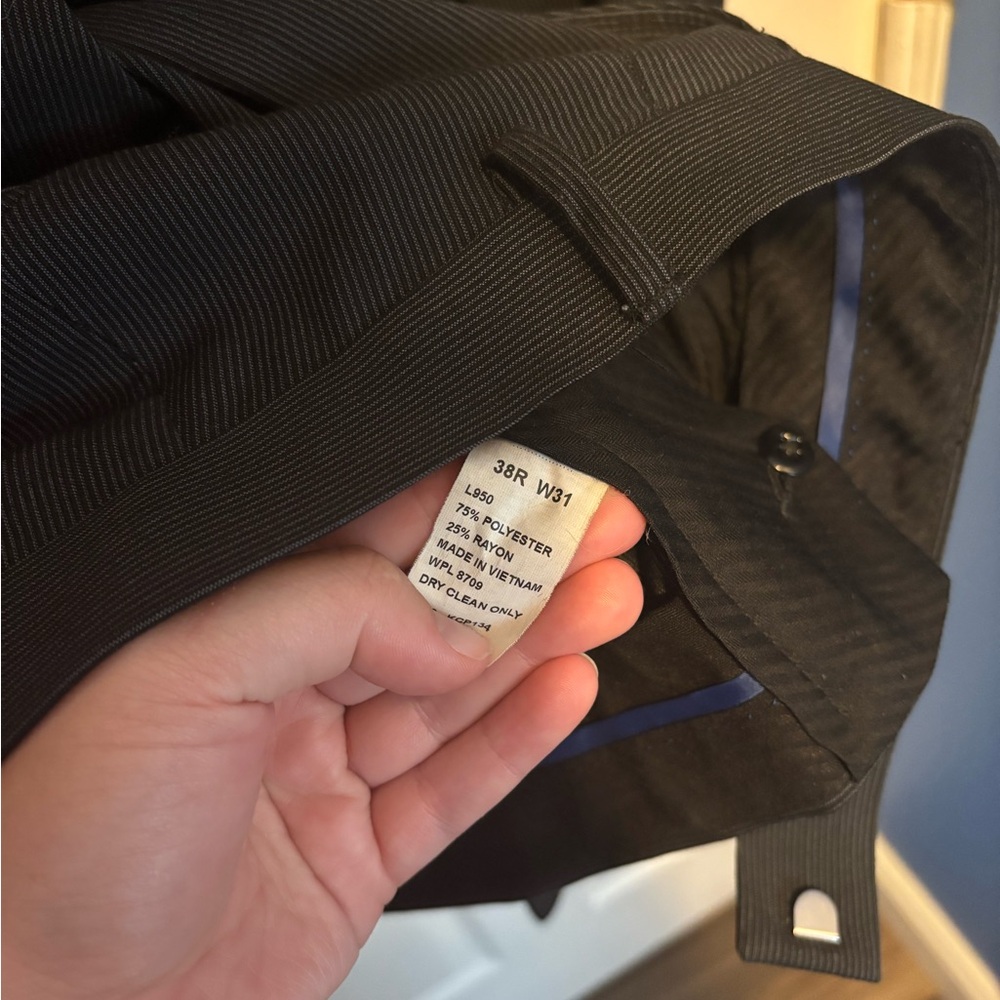 Kenneth Cole Dark Gray Men's Suit Jacket and Pants - Picture 6 of 7